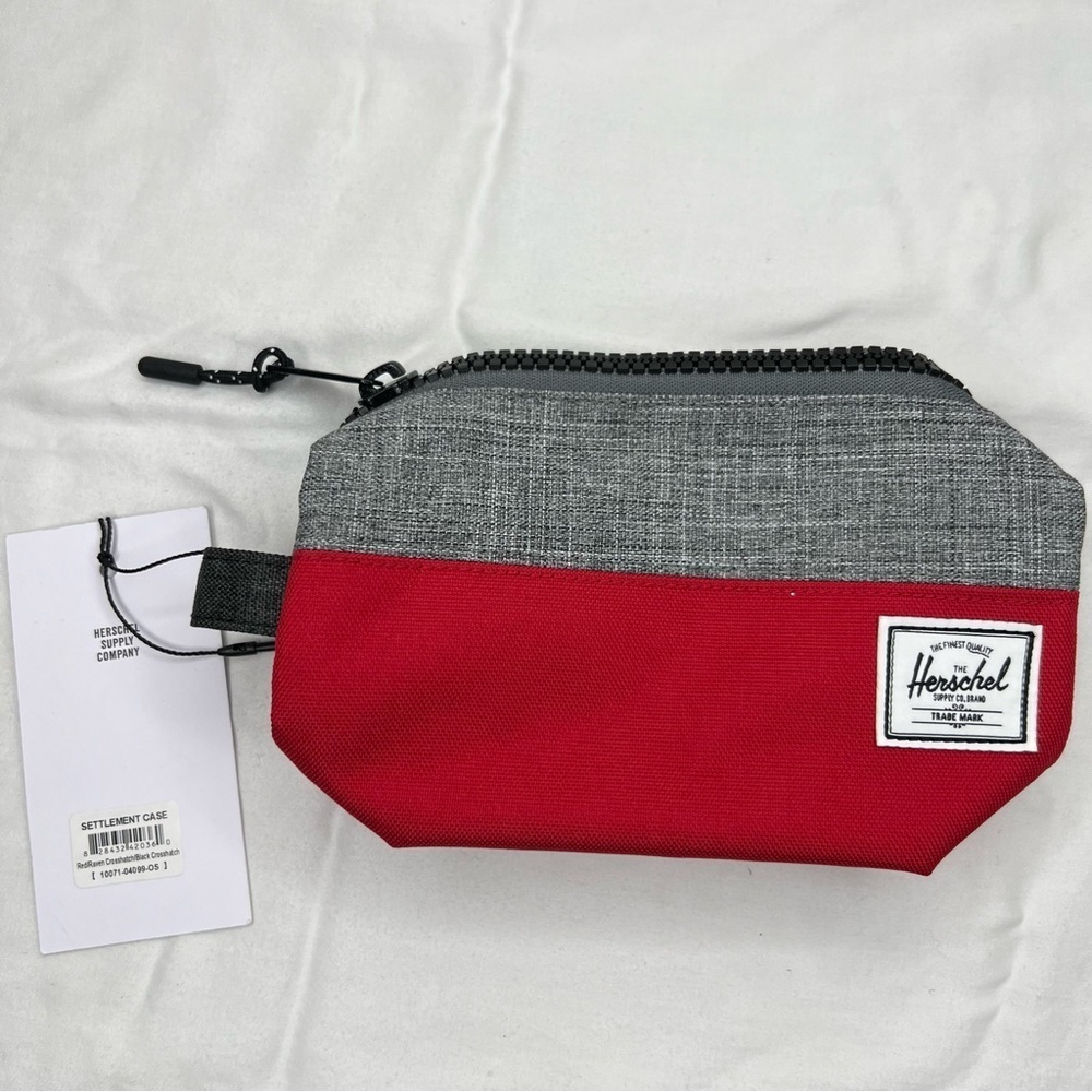 Herschel Supply Company Settlement Case Red Raven Crosshatch Black Bag